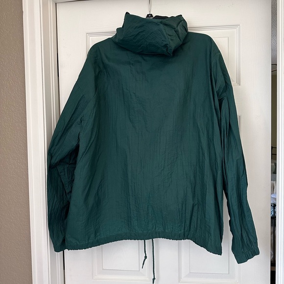 Men’s Windbreaker - Picture 2 of 3
